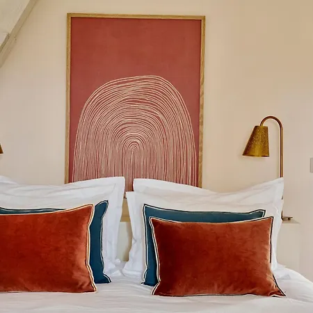 De La Roussie فيلة