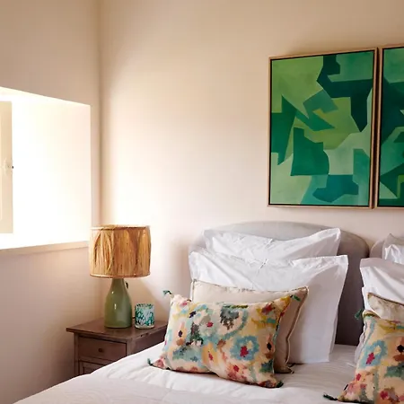 Villa De La Roussie *