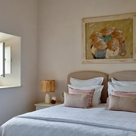 Villa De La Roussie *